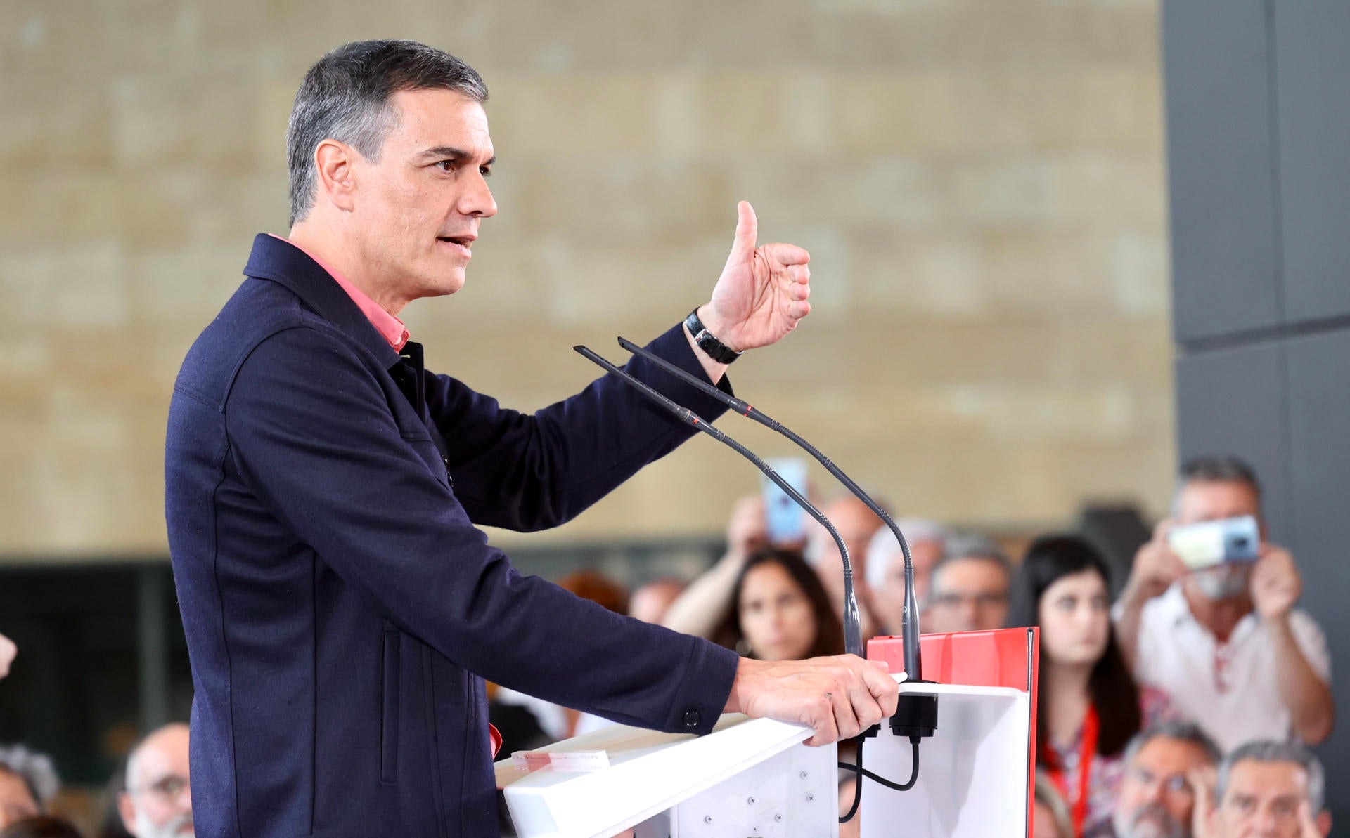 Sánchez expresa el apoyo de la Internacional Socialista a los manifestantes contra la reforma judicial de Netanyahu Sánchez expresa el apoyo de la Internacional Socialista a los manifestantes contra la reforma judicial de Netanyahu