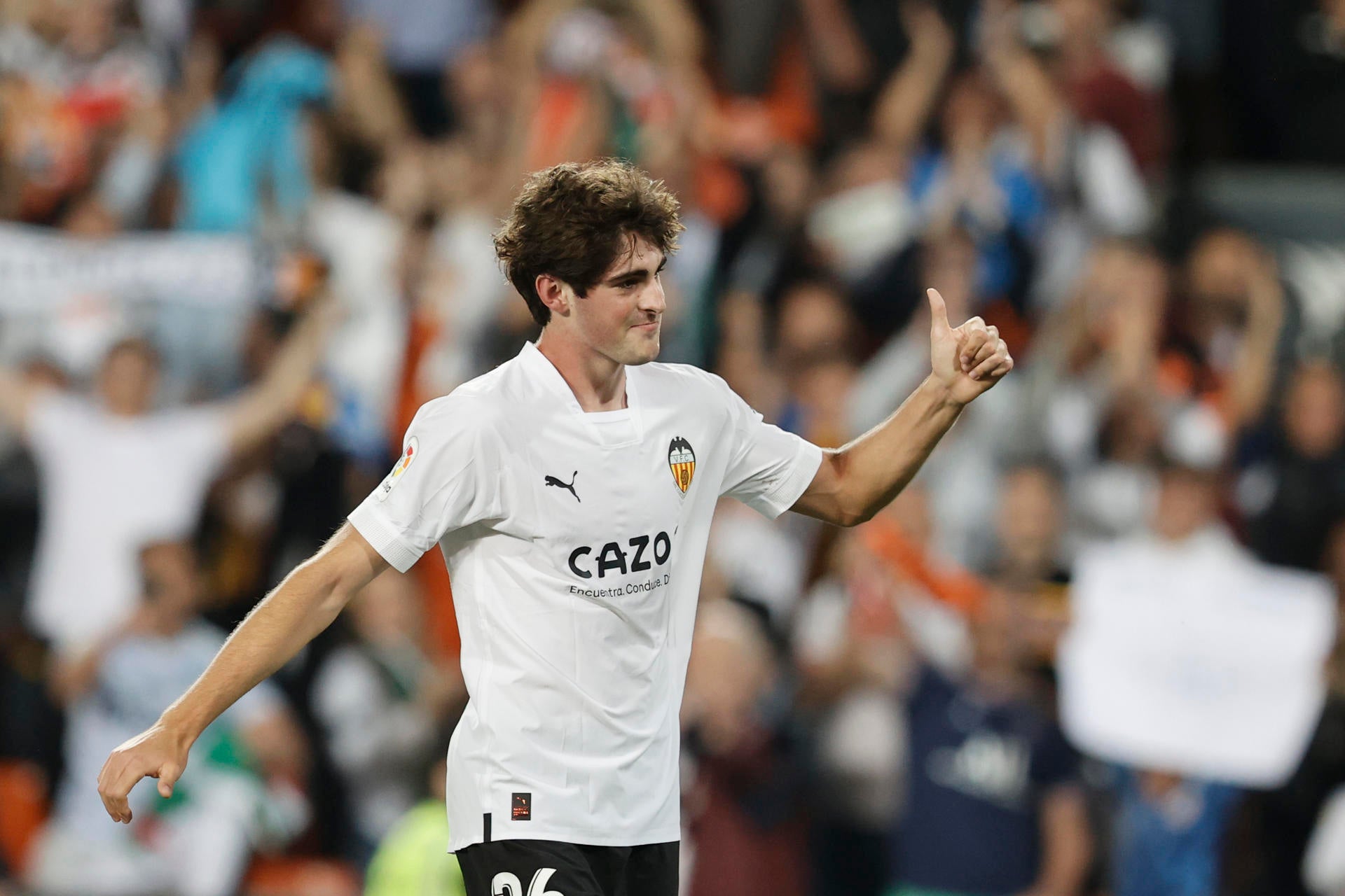 Javi Guerra será valencianista hasta 2027 Javi Guerra será valencianista hasta 2027