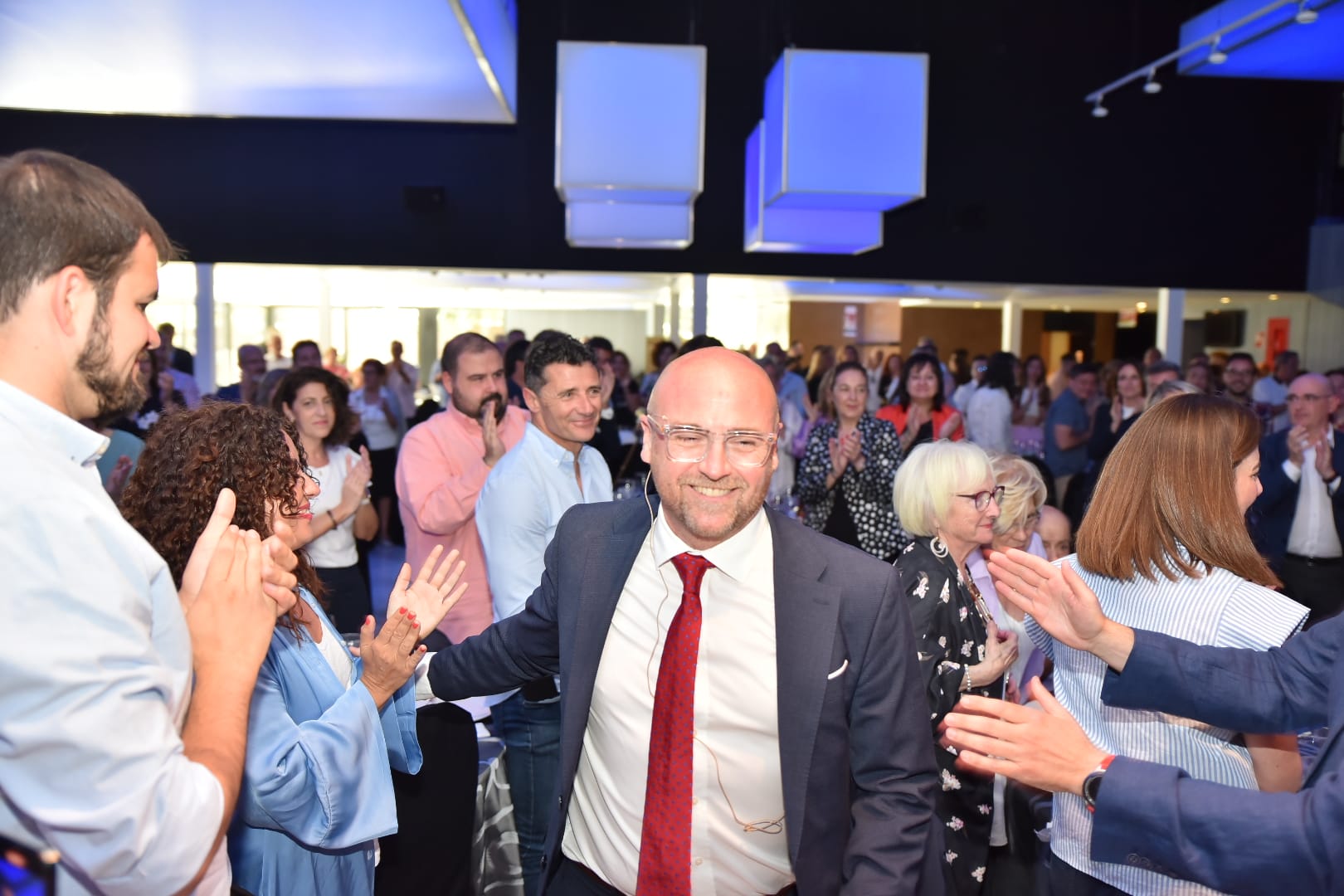 El PP presenta a Paco Ponce, candidato a la Alcaldía de Petrer, como aval del impulso que “necesita” la localidad El PP presenta a Paco Ponce, candidato a la Alcaldía de Petrer, como aval del impulso que “necesita” la localidad