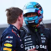 Max Verstappen y George Russell tras el sprint en el GP de Azerbaiyán Max Verstappen y George Russell tras el sprint en el GP de Azerbaiyán