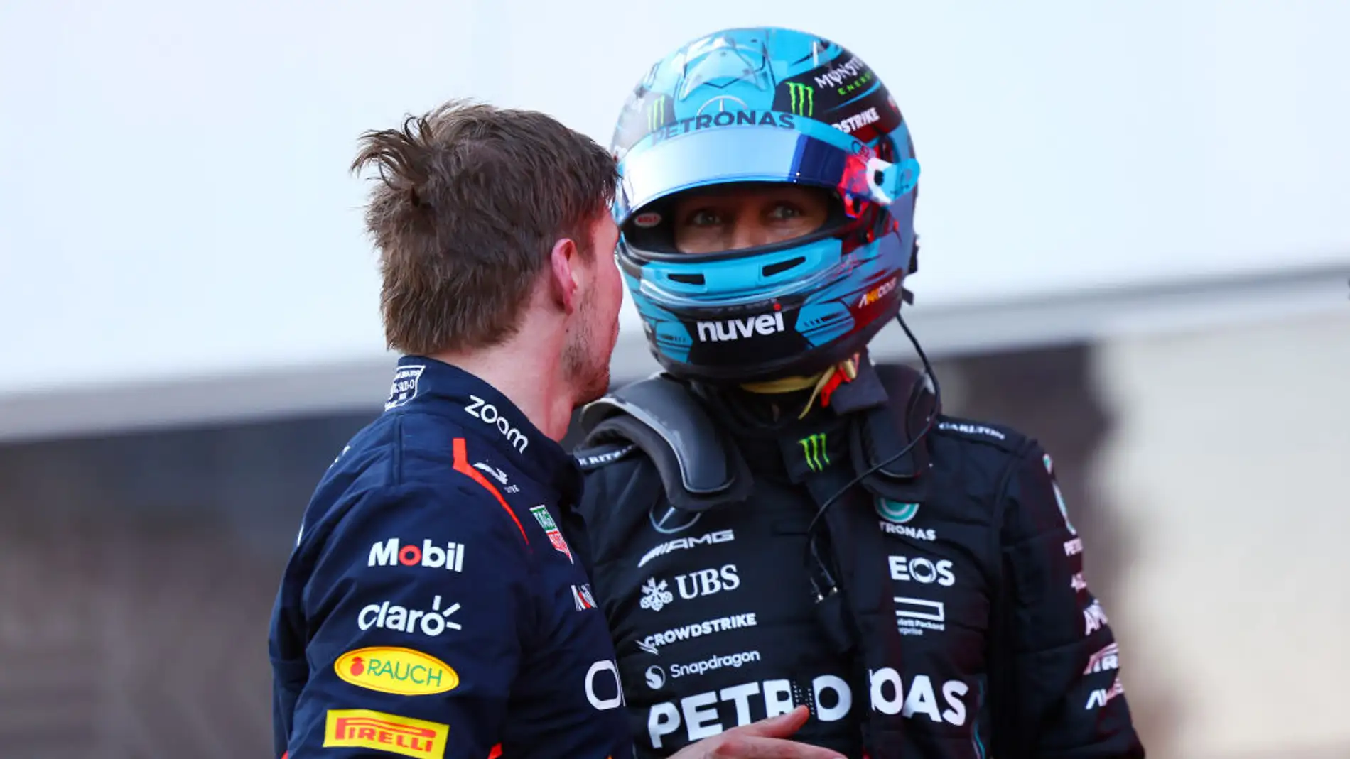 Max Verstappen y George Russell tras el sprint en el GP de Azerbaiyán