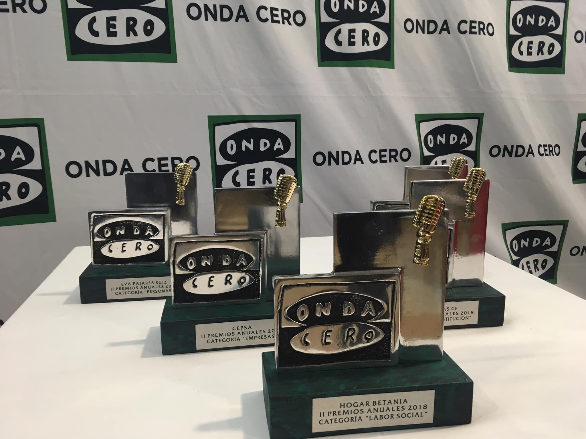 Onda Cero Algeciras premia al sacristán Diego Valencia a título póstumo en sus Premios Anuales Onda Cero Algeciras premia al sacristán Diego Valencia a título póstumo en sus Premios Anuales