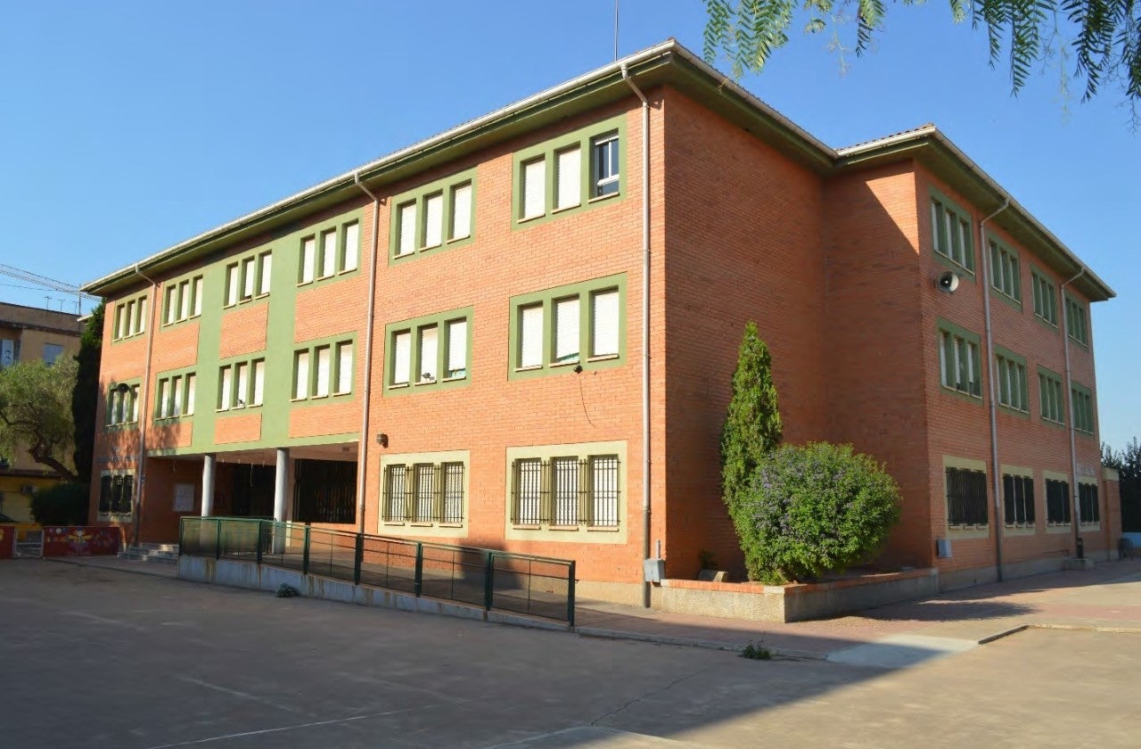 El pleno aprobará esta tarde solicitar las competencias para las obras de rehabilitación y ampliación del CEIP Roca i Alcaide El pleno aprobará esta tarde solicitar las competencias para las obras de rehabilitación y ampliación del CEIP Roca i Alcaide
