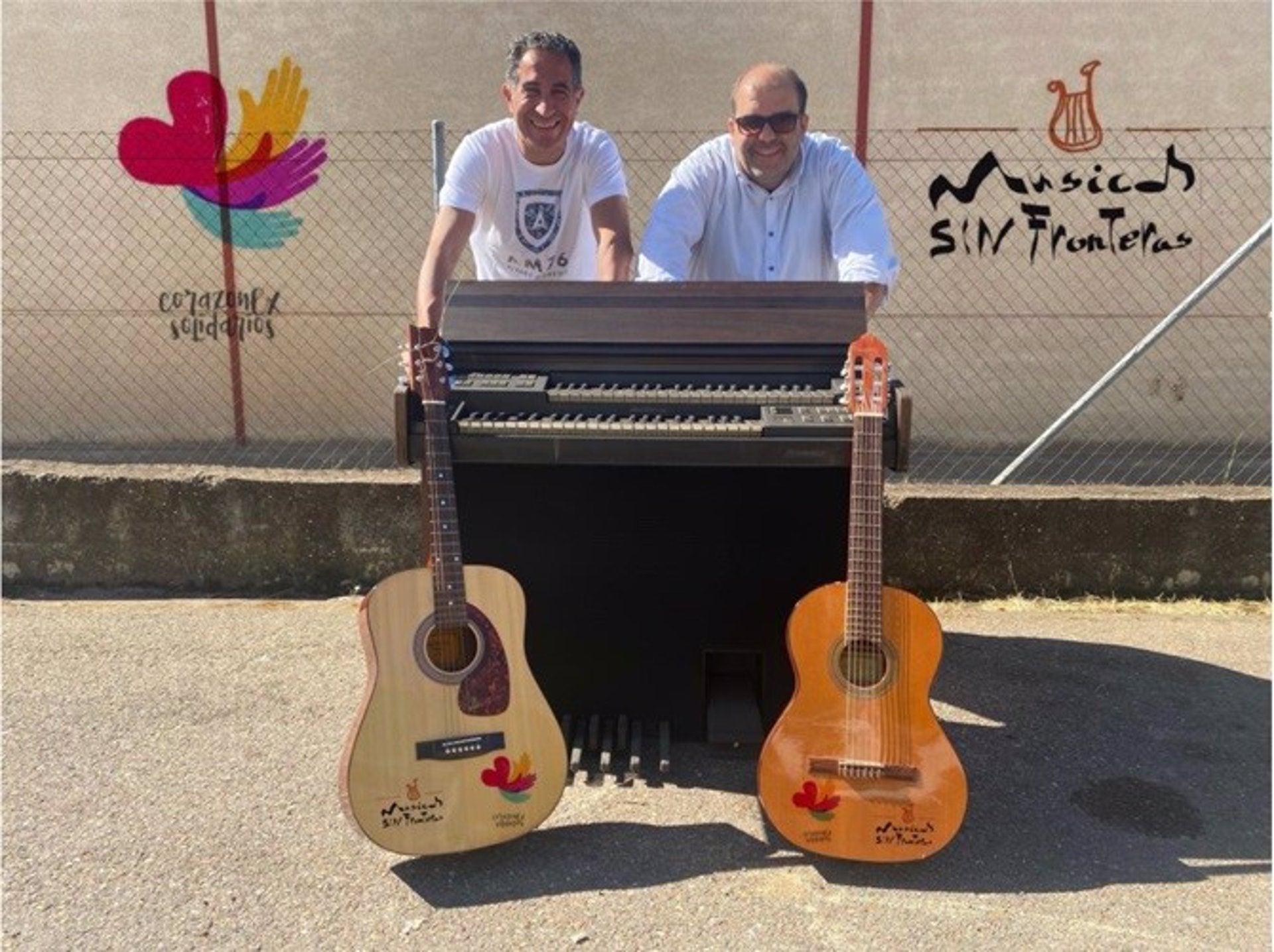 Una iniciativa de músicos sin fronteras quiere llevar instrumentos desde Extremadura a Siria Una iniciativa de músicos sin fronteras quiere llevar instrumentos desde Extremadura a Siria