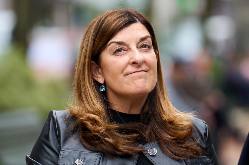 PP y PRC firman el acuerdo para investir presidenta a María José Sáenz de Buruaga PP y PRC firman el acuerdo para investir presidenta a María José Sáenz de Buruaga