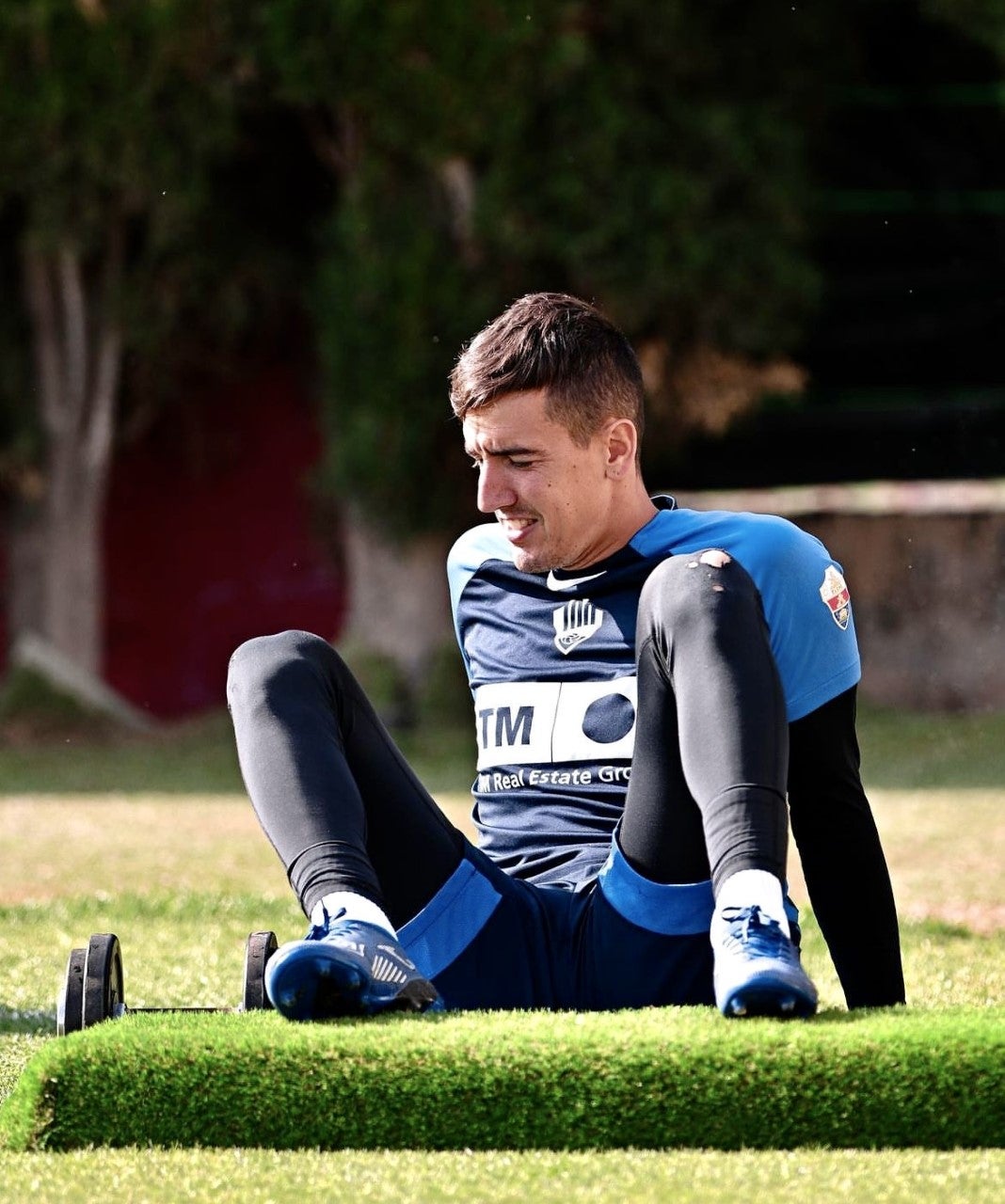 Edgar Badia, suplente en el Elche; San Román debuta como titular Edgar Badia, suplente en el Elche; San Román debuta como titular