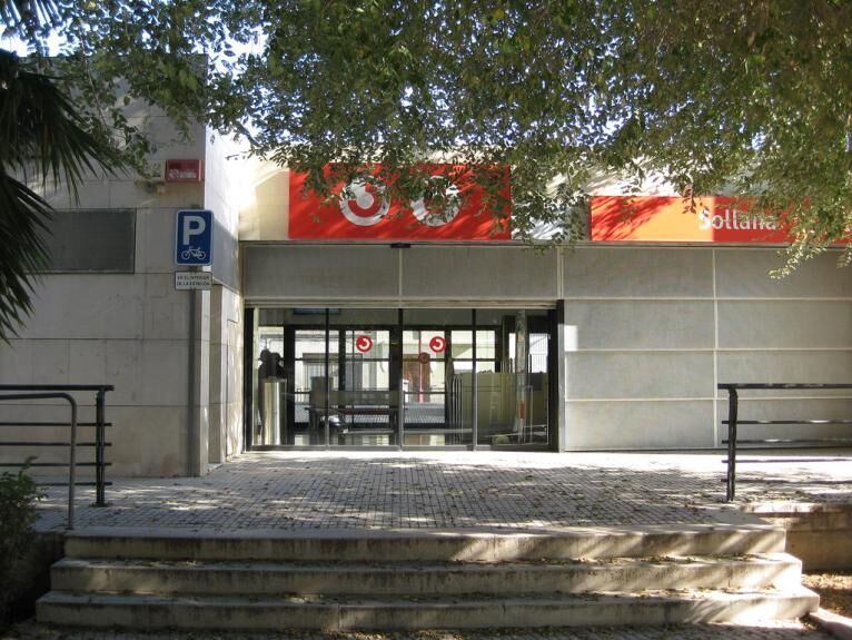 ADIF invertirá 5 millones de euros en la eliminación del paso a nivel de Sollana ADIF invertirá 5 millones de euros en la eliminación del paso a nivel de Sollana