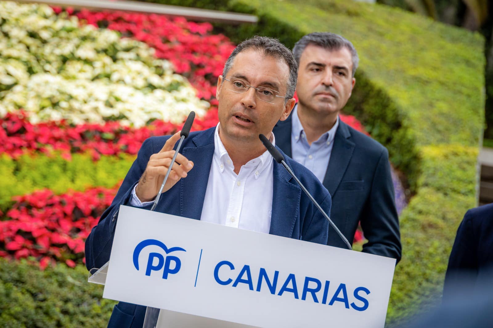 Tarife se compromete a impulsar los 80 barrios de Santa Cruz Tarife se compromete a impulsar los 80 barrios de Santa Cruz