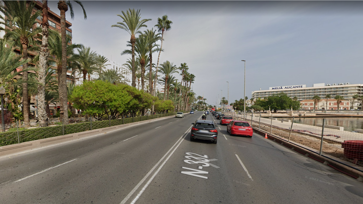 La vía paralela a la Explanada de Alicante se cortará por completo al tráfico en julio y agosto La vía paralela a la Explanada de Alicante se cortará por completo al tráfico en julio y agosto