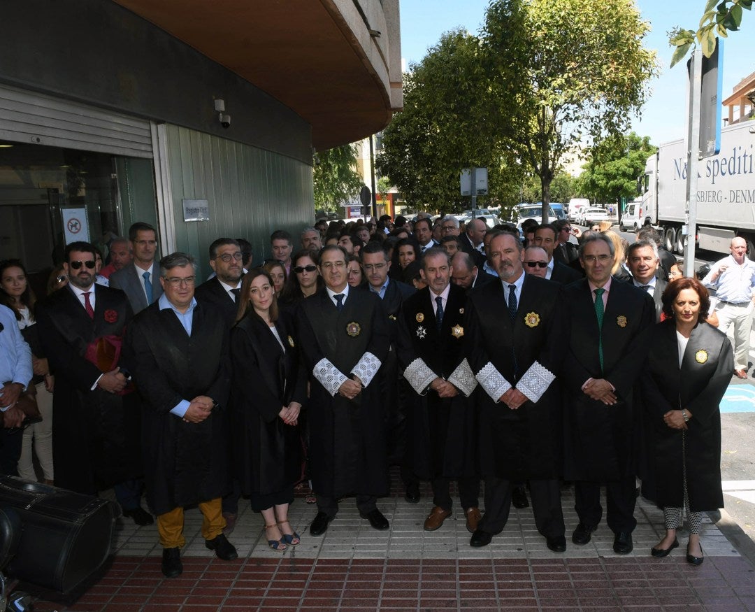 La Asociación de Fiscales censura la "utilización política" del encuentro con Feijóo La Asociación de Fiscales censura la "utilización política" del encuentro con Feijóo