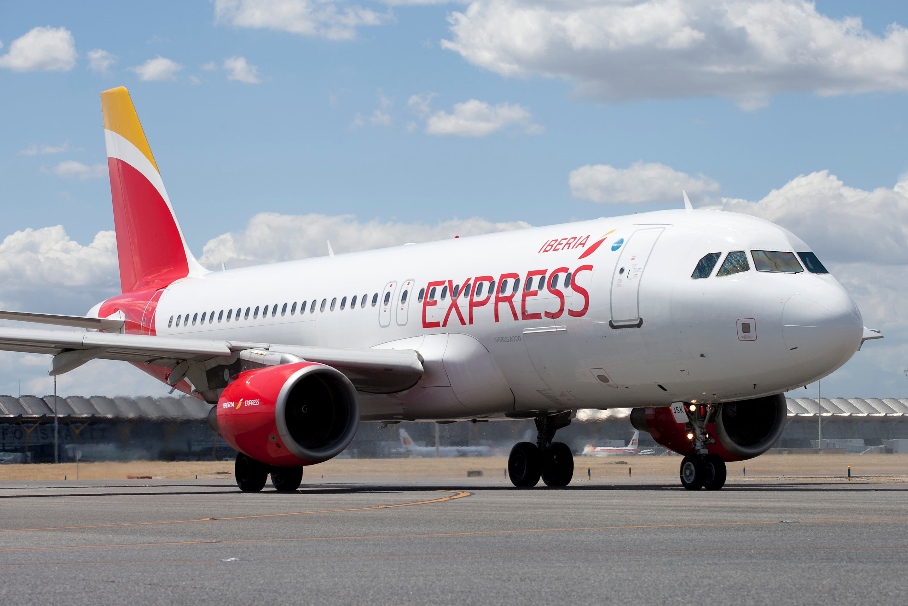 Iberia Express retoma los vuelos Menorca-Madrid hasta el 28 de octubre Iberia Express retoma los vuelos Menorca-Madrid hasta el 28 de octubre