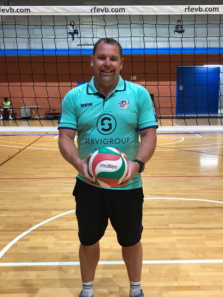 El Club Voleibol Playas de Benidorm nombra nuevo entrenador al segundo de Raúl Mesa El Club Voleibol Playas de Benidorm nombra nuevo entrenador al segundo de Raúl Mesa