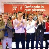 Pedro Sánchez con Daniel Pérez