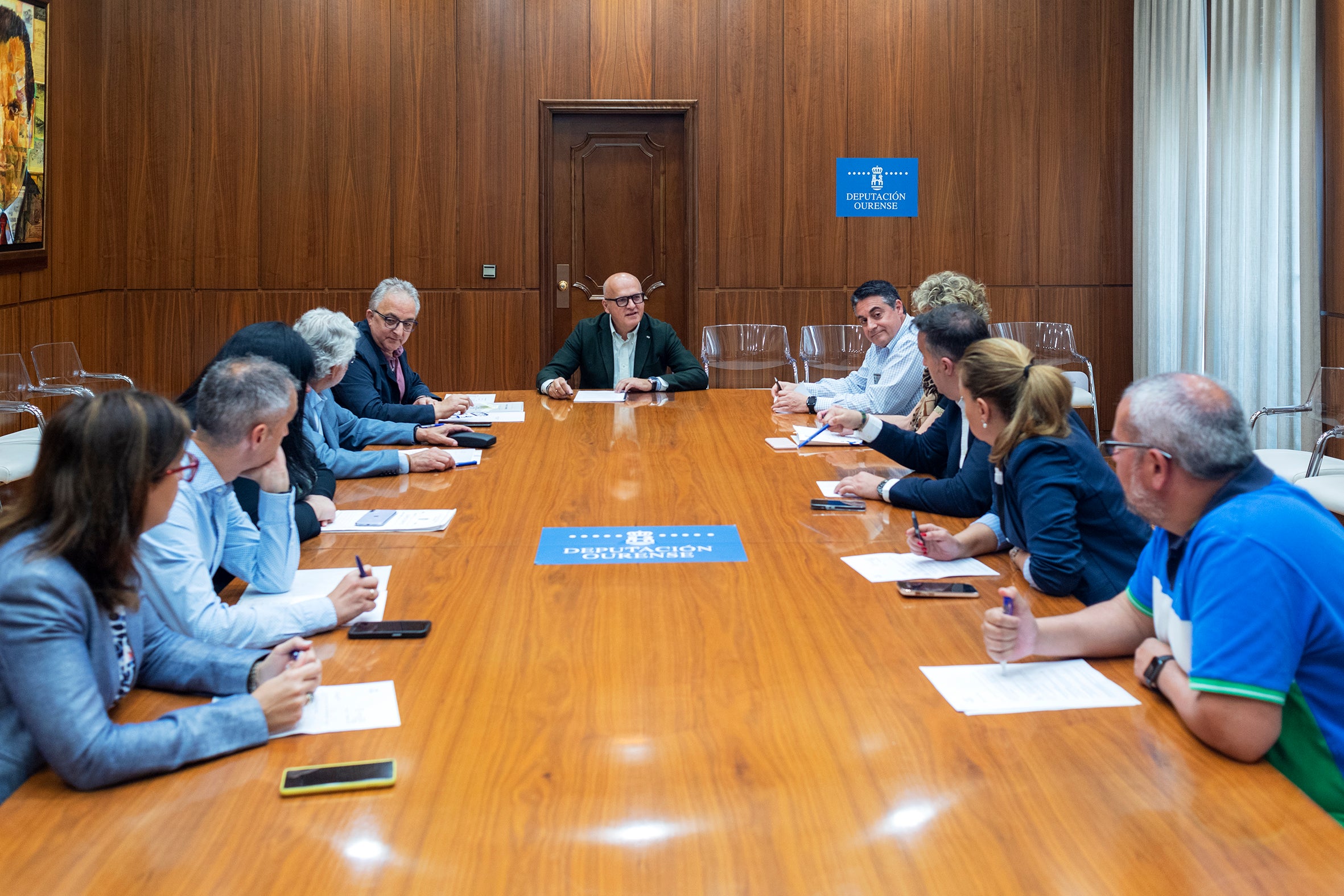 A Deputación aproba 422.000 euros en axudas para cooperación con concellos e entidades A Deputación aproba 422.000 euros en axudas para cooperación con concellos e entidades