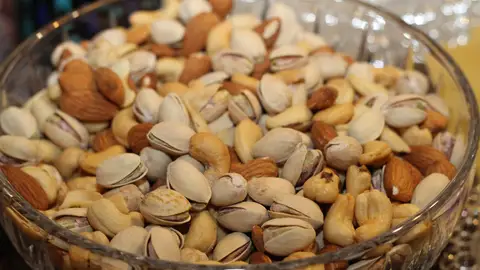 El fruto seco que puede ayudarte a dormir mejor: tiene alto contenido de melatonina El fruto seco que puede ayudarte a dormir mejor: tiene alto contenido de melatonina