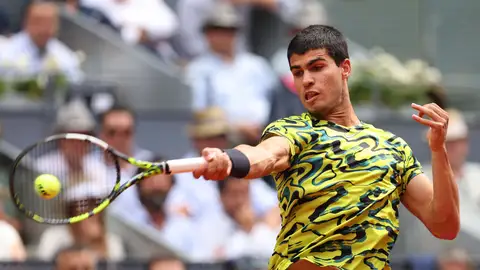 Alcaraz acaba con Khachanov y ya está en semifinales Alcaraz acaba con Khachanov y ya está en semifinales