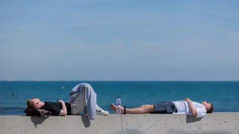 Cuánto sol se debe tomar al día: la recomendación de los expertos Cuánto sol se debe tomar al día: la recomendación de los expertos