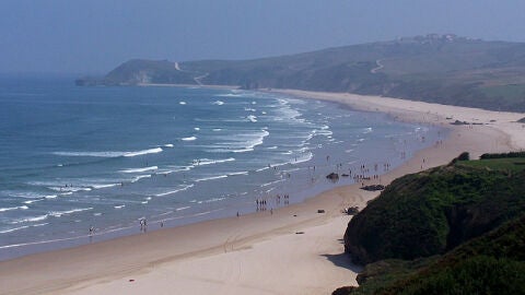 Playa de Mer&oacute;n en San Vicente de la Barquera
