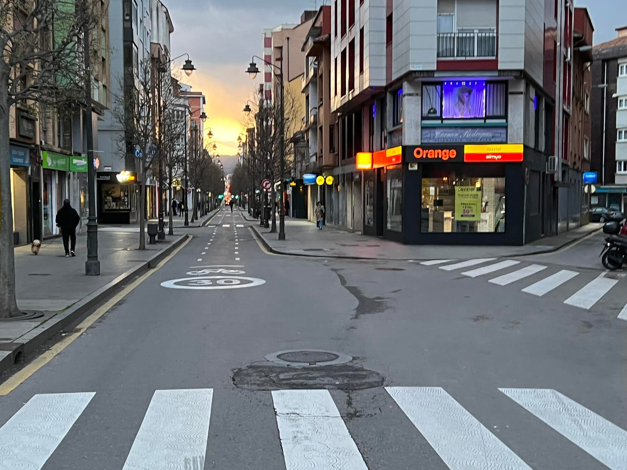 Sensibilidad, seriedad y cercanía es la receta que proponen los vecinos de la zona más contaminada de Gijón Sensibilidad, seriedad y cercanía es la receta que proponen los vecinos de la zona más contaminada de Gijón