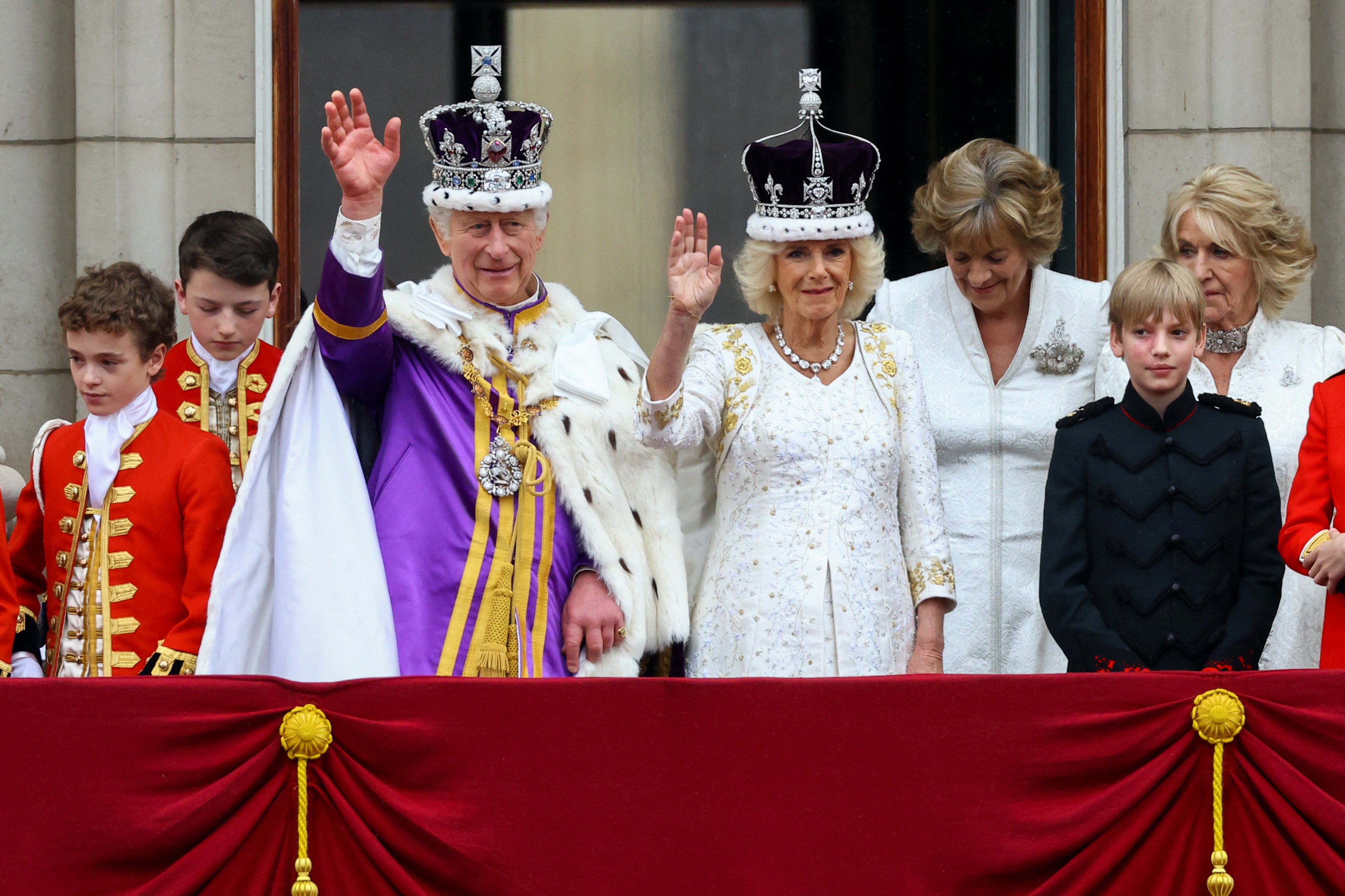 Así ha sido la ceremonia de coronación de Carlos III y Camila, nuevos reyes de Inglaterra Así ha sido la ceremonia de coronación de Carlos III y Camila, nuevos reyes de Inglaterra