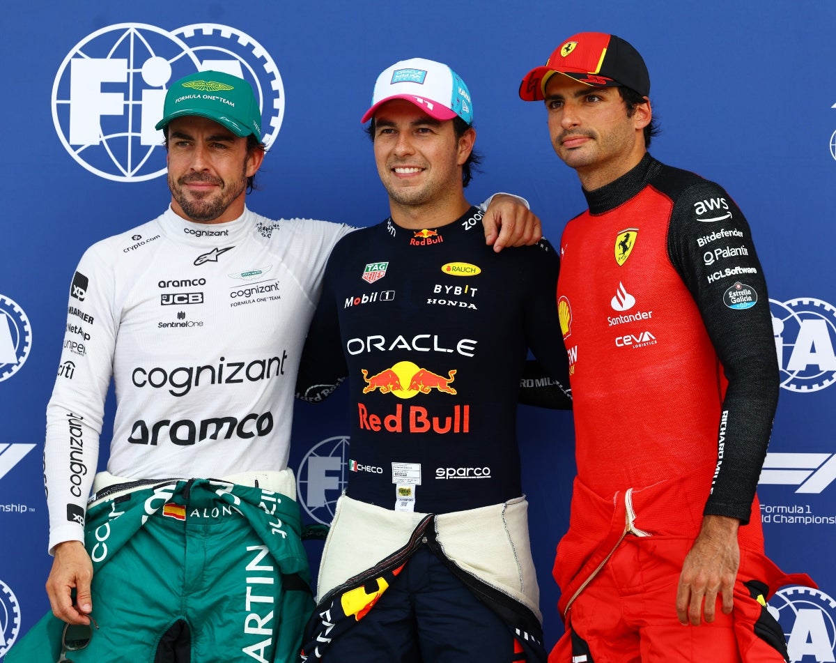 Alonso y Sainz, segundo y tercero en la parrilla de salida tras el accidente de Leclerc Alonso y Sainz, segundo y tercero en la parrilla de salida tras el accidente de Leclerc