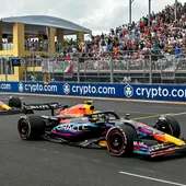 Verstappen más líder al ganar en Miami, por delante de 'Checo' y de Alonso Verstappen más líder al ganar en Miami, por delante de 'Checo' y de Alonso