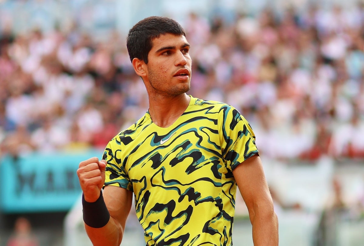 Alcaraz se queda a 5 puntos del nº 1 de Djokovic y le alcanzará si va a Roma Alcaraz se queda a 5 puntos del nº 1 de Djokovic y le alcanzará si va a Roma