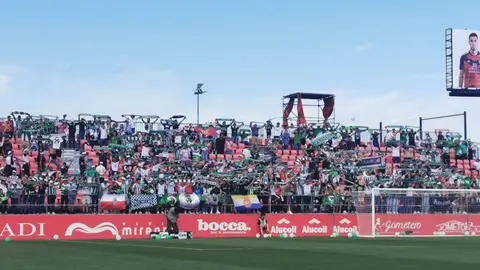Grada visitante de Anduva - Afición racinguista Grada visitante de Anduva - Afición racinguista