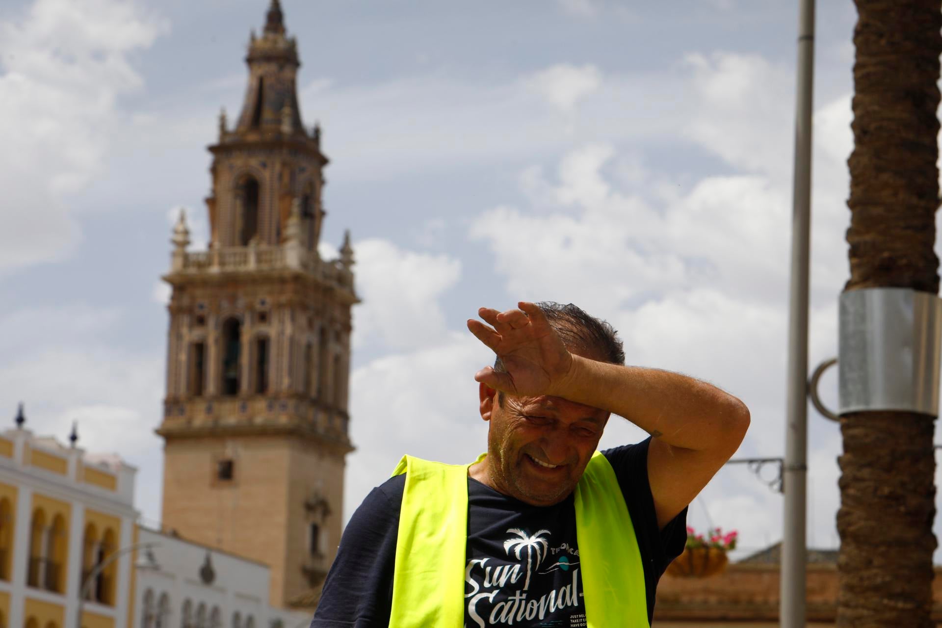 Brasero avisa del "martes de locura": alerta por temperaturas de hasta 40 grados Brasero avisa del "martes de locura": alerta por temperaturas de hasta 40 grados