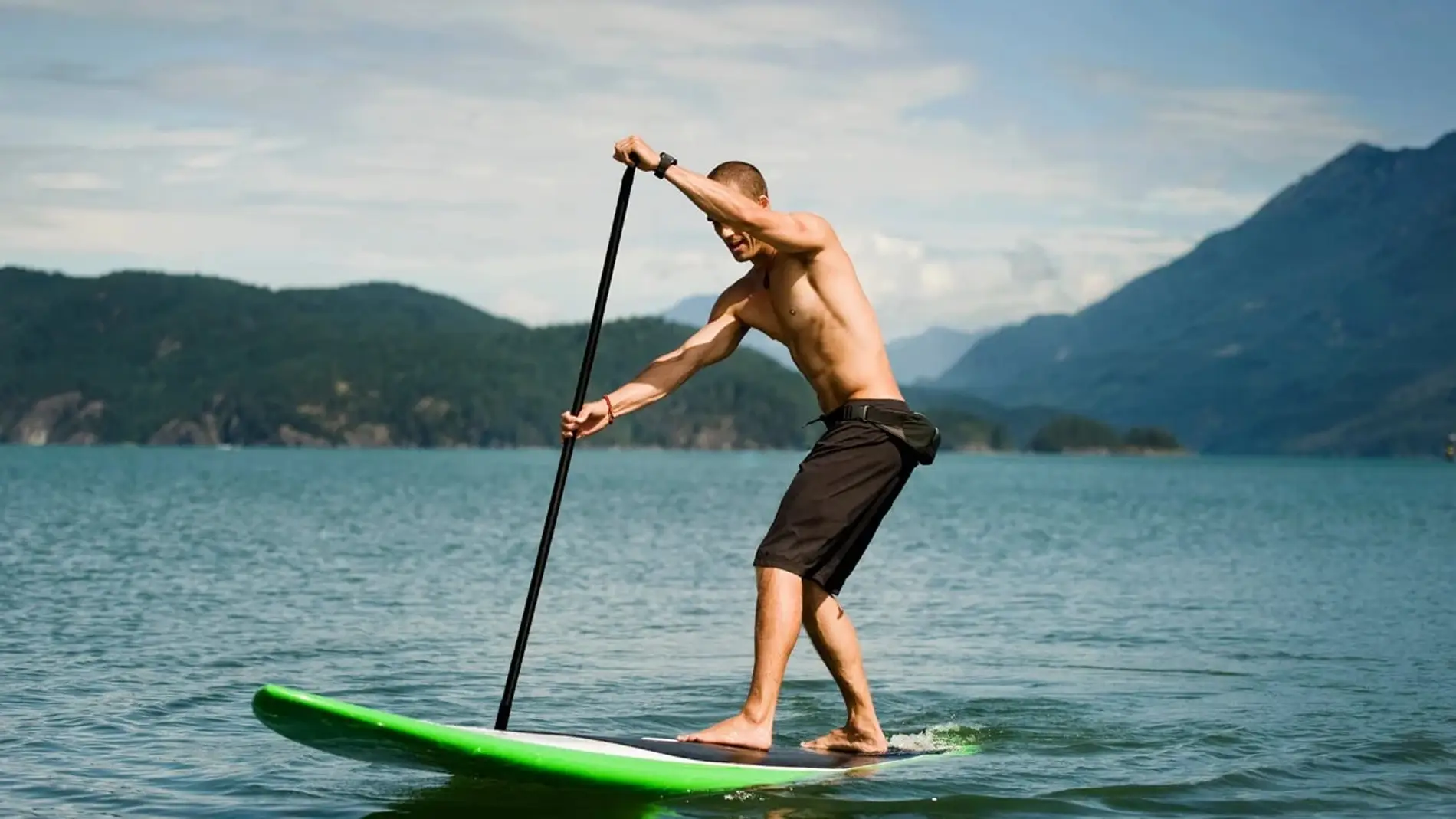 Arnoia consolídase como destino deportivo de paddle surf