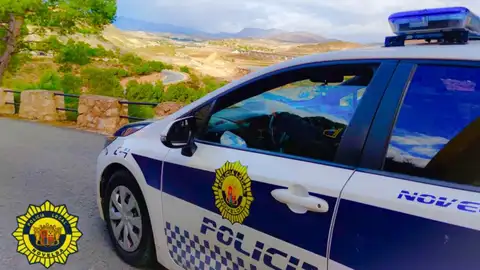 Vehículo de la Policía Local de Novelda. Vehículo de la Policía Local de Novelda.