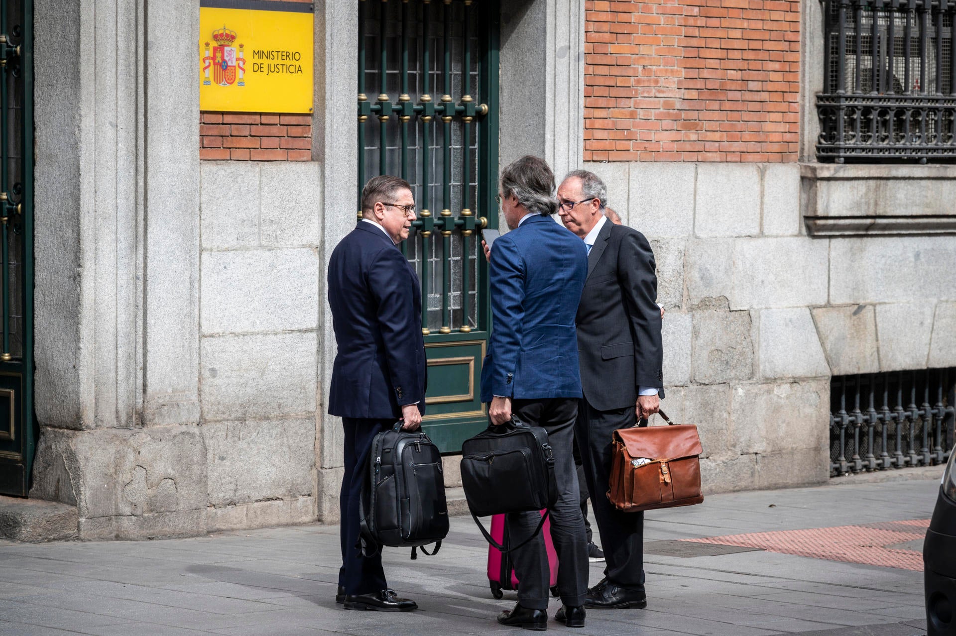 La reunión de jueces y fiscales con Justicia acaba sin acuerdo y se mantiene la convocatoria de huelga La reunión de jueces y fiscales con Justicia acaba sin acuerdo y se mantiene la convocatoria de huelga