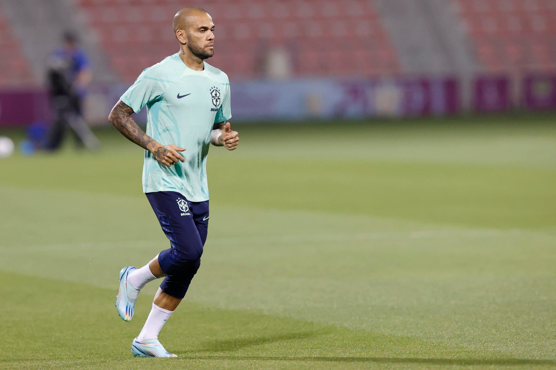 La jueza mantiene a Dani Alves en prisión por la presunta violación de una joven La jueza mantiene a Dani Alves en prisión por la presunta violación de una joven