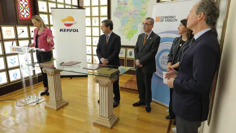 Firma del acuerdo entre REPSOL y el Gobierno aragonés Firma del acuerdo entre REPSOL y el Gobierno aragonés