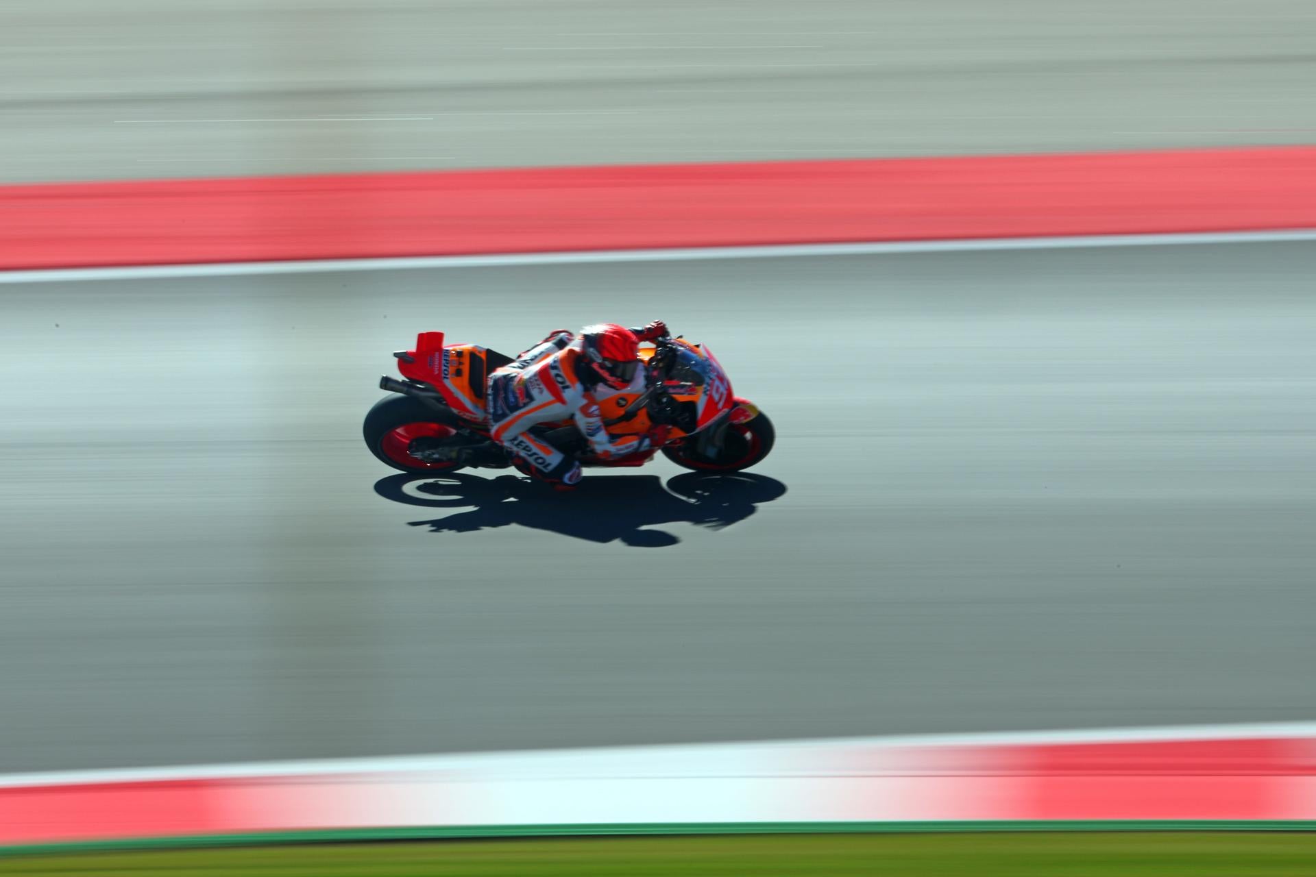 Marc Márquez se queda sin sanción y podrá competir en la próxima carrera en la que pueda participar Marc Márquez se queda sin sanción y podrá competir en la próxima carrera en la que pueda participar