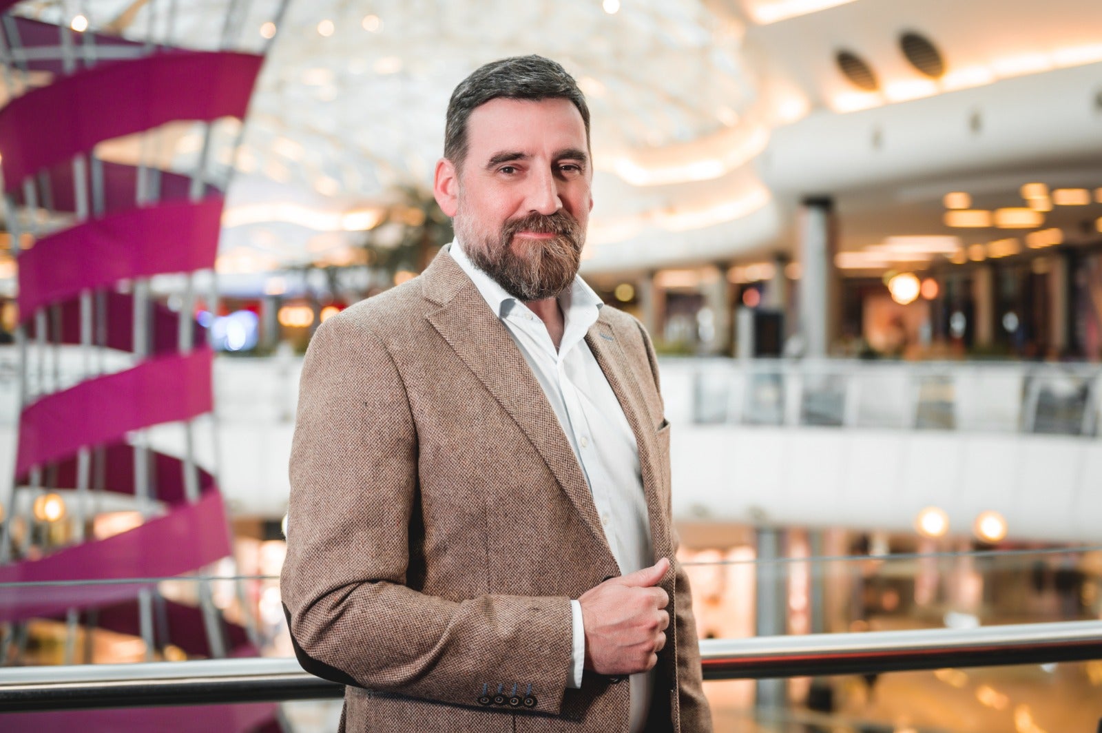 Pedro Estellés, nuevo gerente de Marineda City, cuenta con mantener la oferta con nuevos operadores, tras la marcha de El Corte Inglés Pedro Estellés, nuevo gerente de Marineda City, cuenta con mantener la oferta con nuevos operadores, tras la marcha de El Corte Inglés