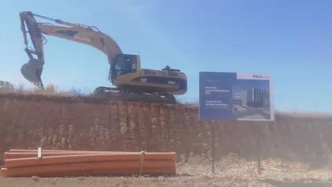 Comienzan las obras de la fábrica de celdas de supercondensadores en Badajoz Comienzan las obras de la fábrica de celdas de supercondensadores en Badajoz