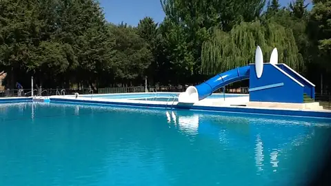 Las piscinas del Sotillo y San Telmo abrirán el 16 de junio y las del Monte el 19 .