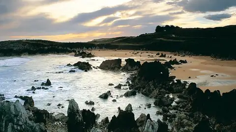La llanisca playa de Toró obtiene el premio Bandera Ecoplayas 2023 La llanisca playa de Toró obtiene el premio Bandera Ecoplayas 2023