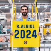 Albiol renueva un año y hará historia en el Villarreal