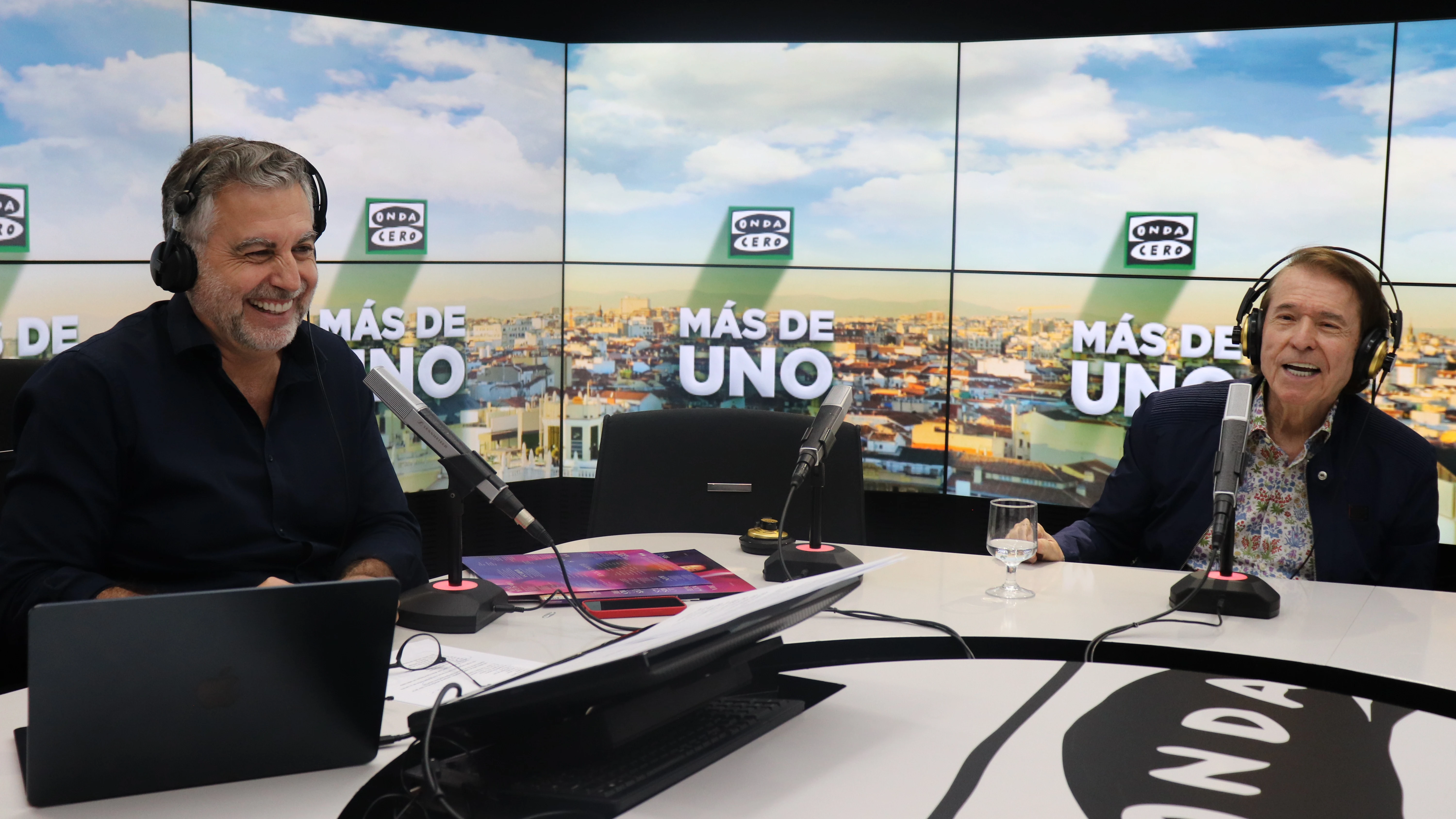 Raphael con Carlos Alsina en 'Más de uno'