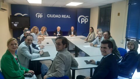 Reunión de los miembros de la candidatura del PP de Ciudad Real