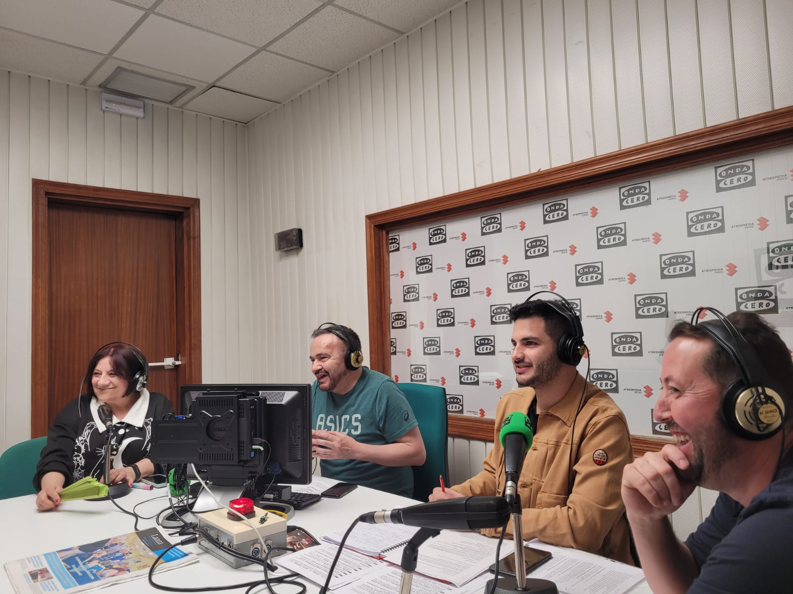 El Mini recibe a Alberto Parrilla, candidato a la alcaldía por Unidas Por Valdepeñas El Mini recibe a Alberto Parrilla, candidato a la alcaldía por Unidas Por Valdepeñas