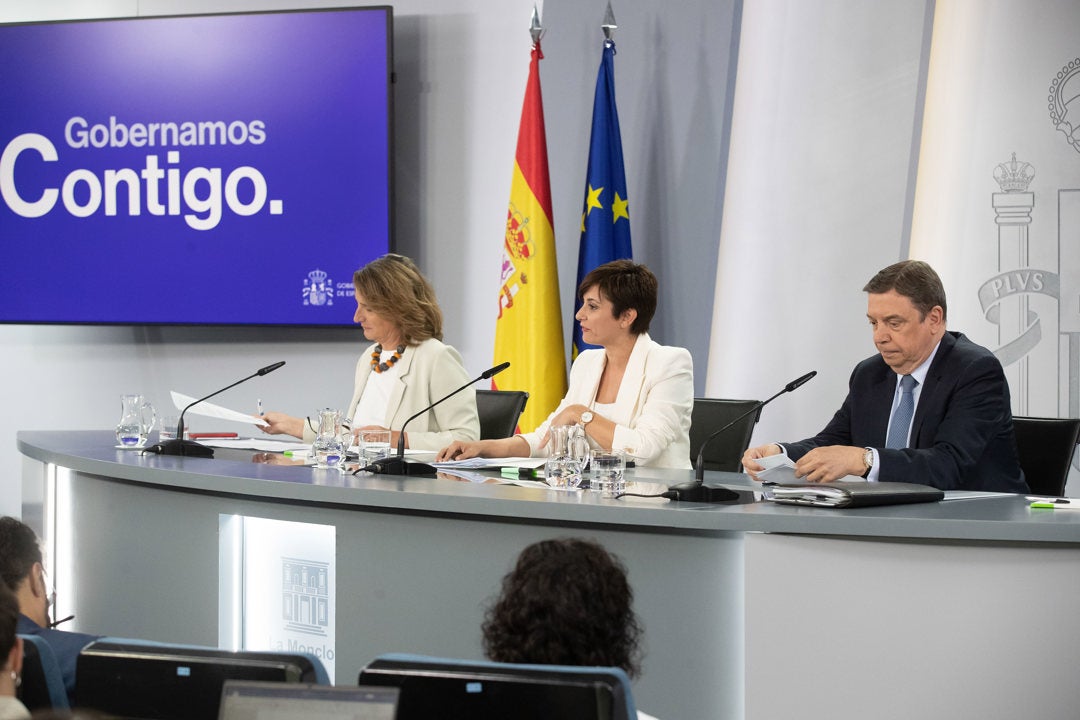 El Gobierno aprueba un paquete de medidas por la sequía y pone el foco en la reutilización del agua El Gobierno aprueba un paquete de medidas por la sequía y pone el foco en la reutilización del agua