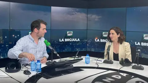 Rafa Latorre e Isabel Díaz Ayuso en La Brújula Rafa Latorre e Isabel Díaz Ayuso en La Brújula