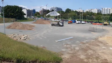 Obras en el campo de fútbol de Eirís Quejas del club y de los padres por falta de comunicación.
