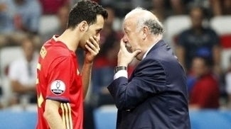 Del Bosque: "Busquets es uno de nuestros héroes" Del Bosque: "Busquets es uno de nuestros héroes"