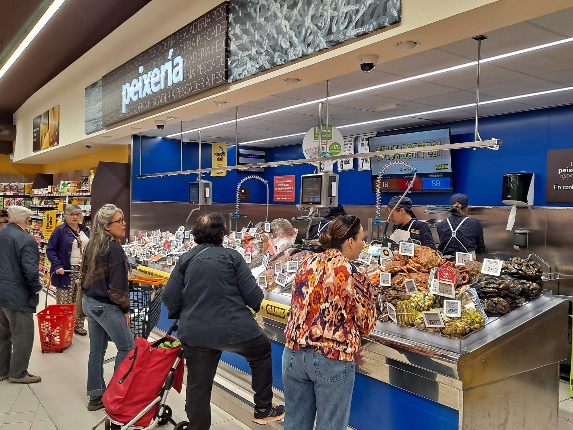 Gadis abre de novo o supermercado da Rúa Valle Incán Gadis abre de novo o supermercado da Rúa Valle Incán
