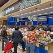 Gadis abre de novo o supermercado da Rúa Valle Incán 