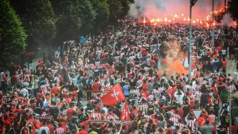 Recibimiento en El Molinón Recibimiento en El Molinón